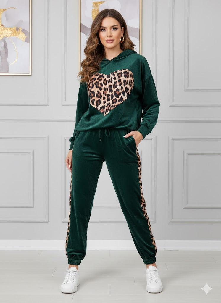Πράσινο Βελούδινο Σετ με Λεοπάρ Λεπτομέρειες | C&M