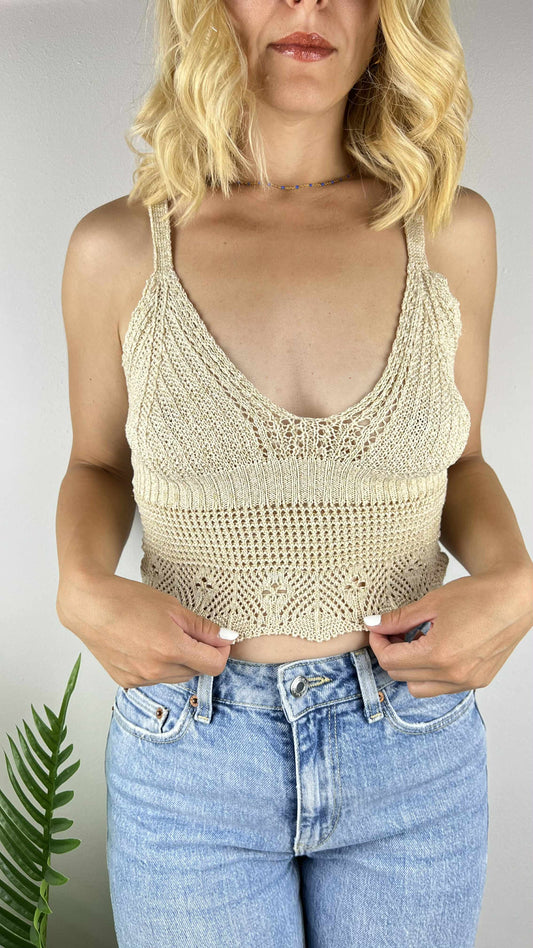 Μπεζ Πλεκτό Τοπ με Βαθιά V-Λαιμόκοψη | C&M