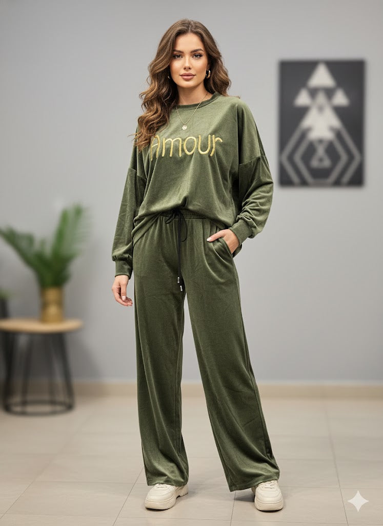  Πλήρης εμφάνιση complete look styling με sneakers