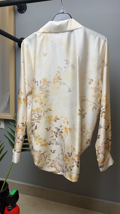 Σατέν Πουκαμισάρα Κρεμ Φλόραλ Σχέδιο | C&M