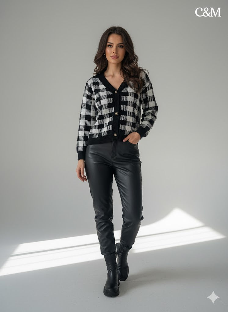 Πλεκτή Ζακέτα Καρό Ασπρόμαυρη με Κουμπιά V-Neck | C&M