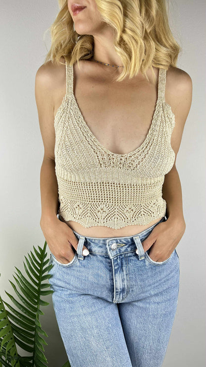 Μπεζ Πλεκτό Τοπ με Βαθιά V-Λαιμόκοψη | C&M