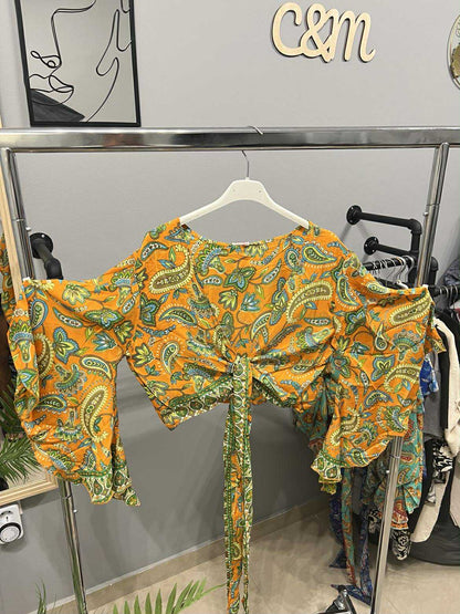 Boho Crop Top Μεταξωτό Με Μυτερά Φαρδιά Μανίκια | C&M